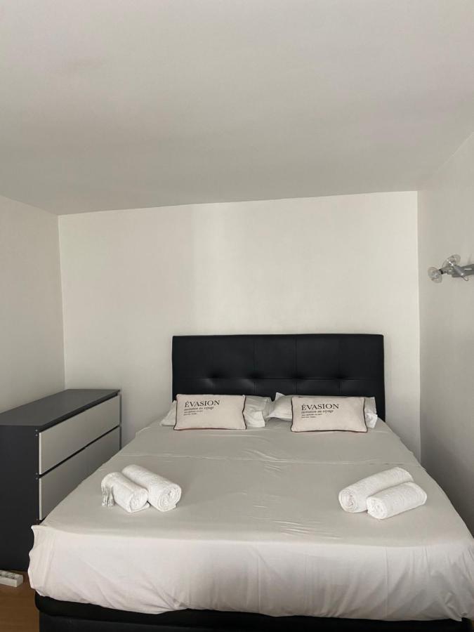 Tres Bel Appartement Montmartre Paris Exterior foto